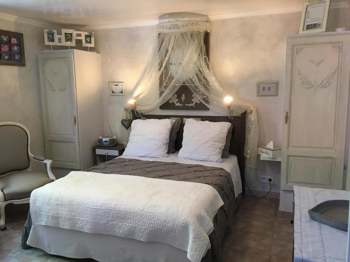 Lou Pero Mousco Otel Saint-Paul-en-Forêt Dış mekan fotoğraf